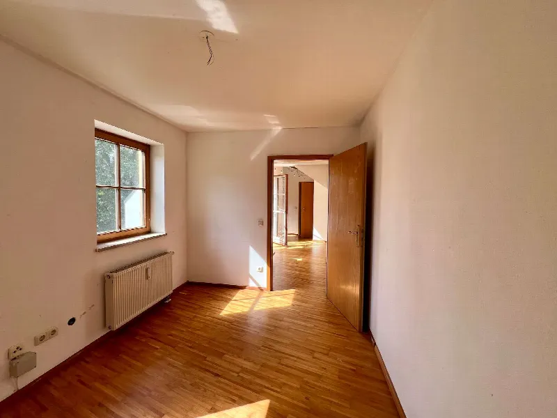Raum 5 | 2. OG in Grafrath