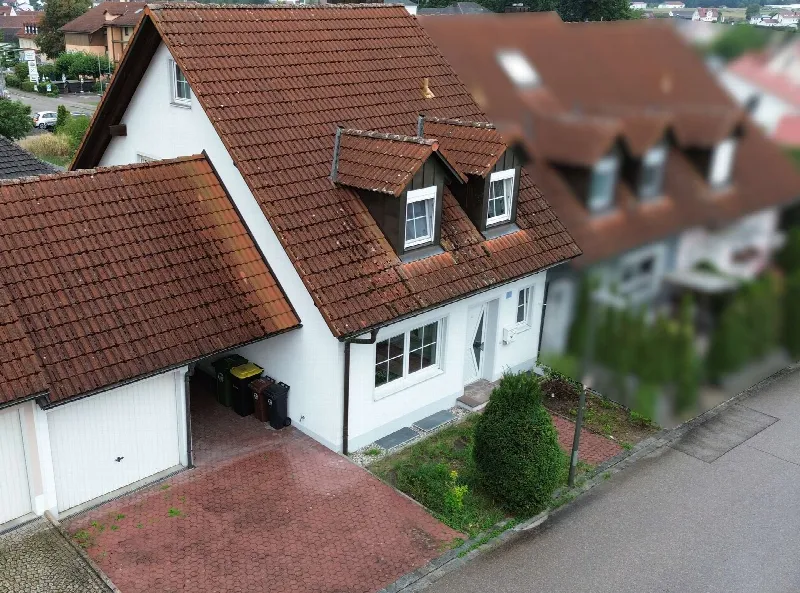 Vorderseite 2 in Reichertshofen