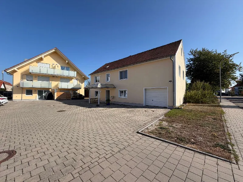 Außensicht beide Gebäude in Ingolstadt