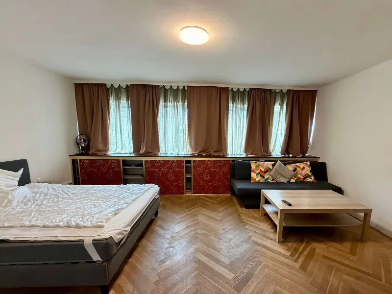 1. OG | Schlafen, Wohnen in Augsburg